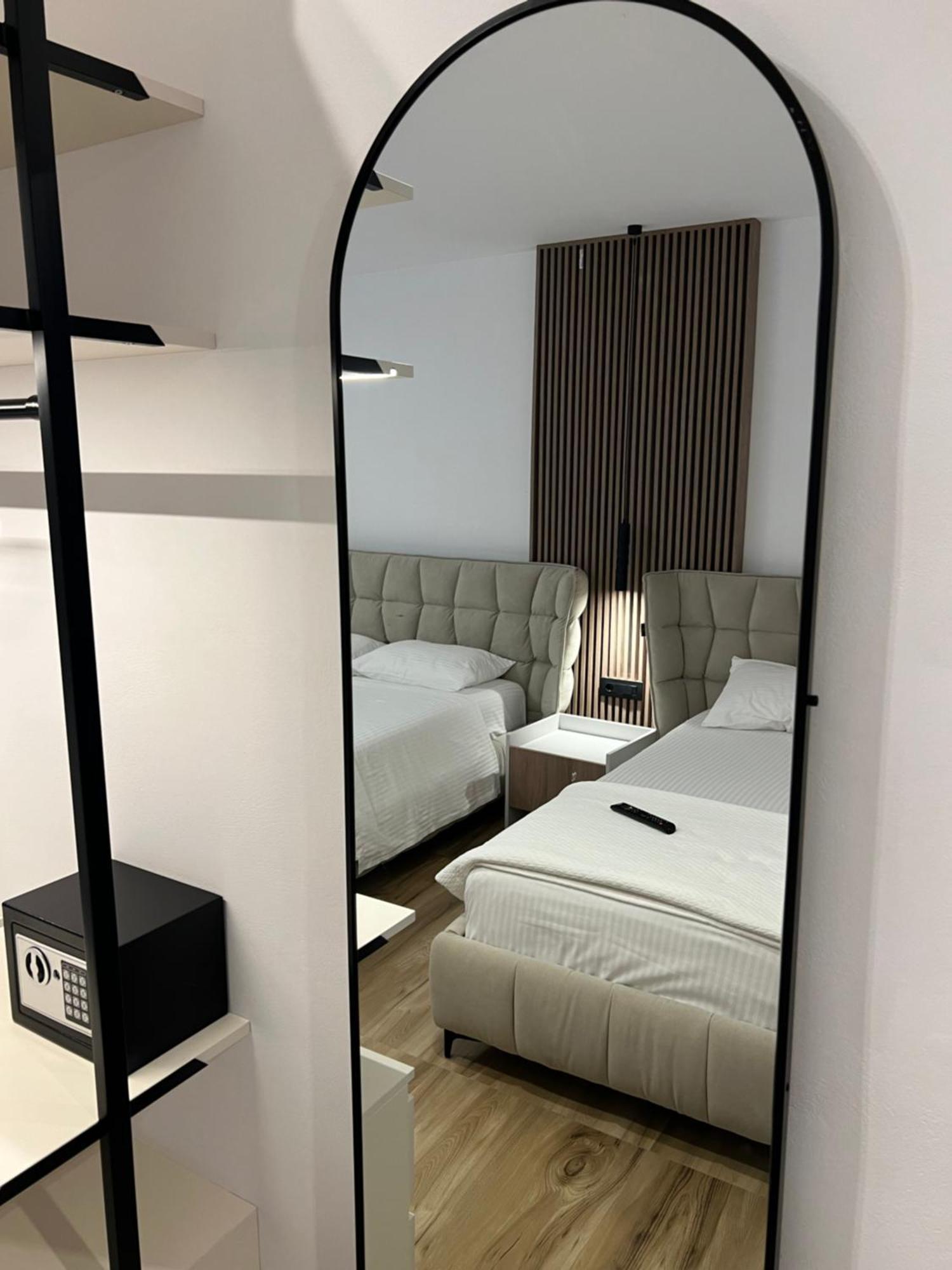 Hotel Resol 2 Ksamil Ngoại thất bức ảnh