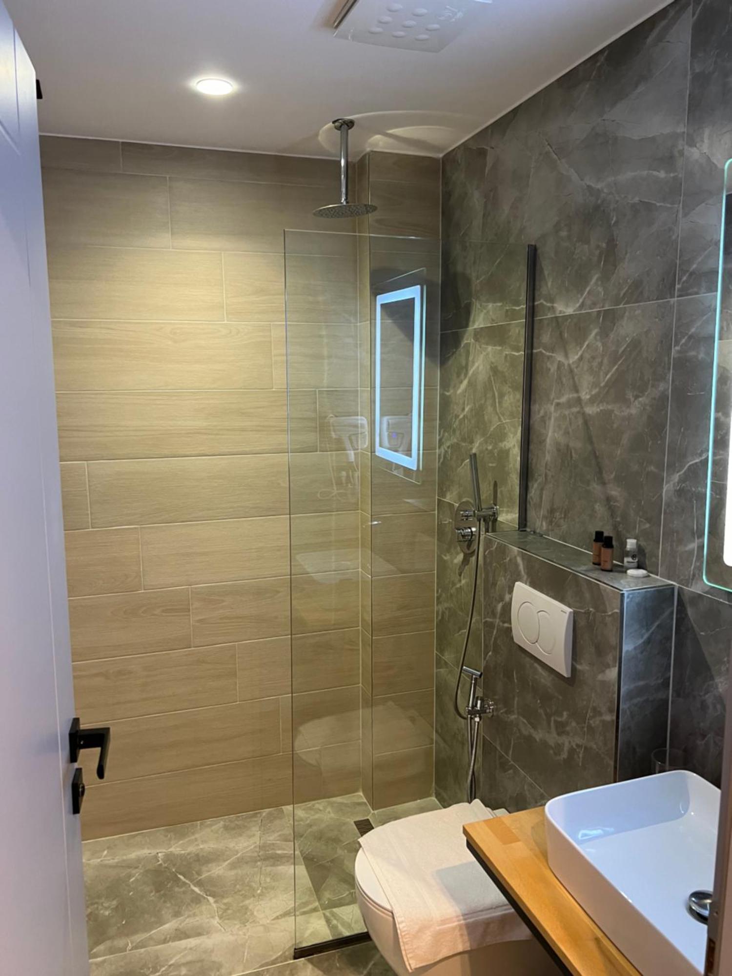 Hotel Resol 2 Ksamil Ngoại thất bức ảnh